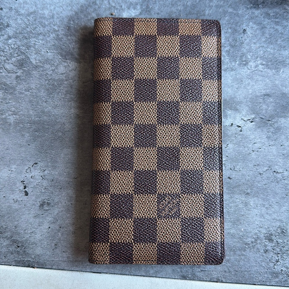 Louis Vuitton Demier Wallet